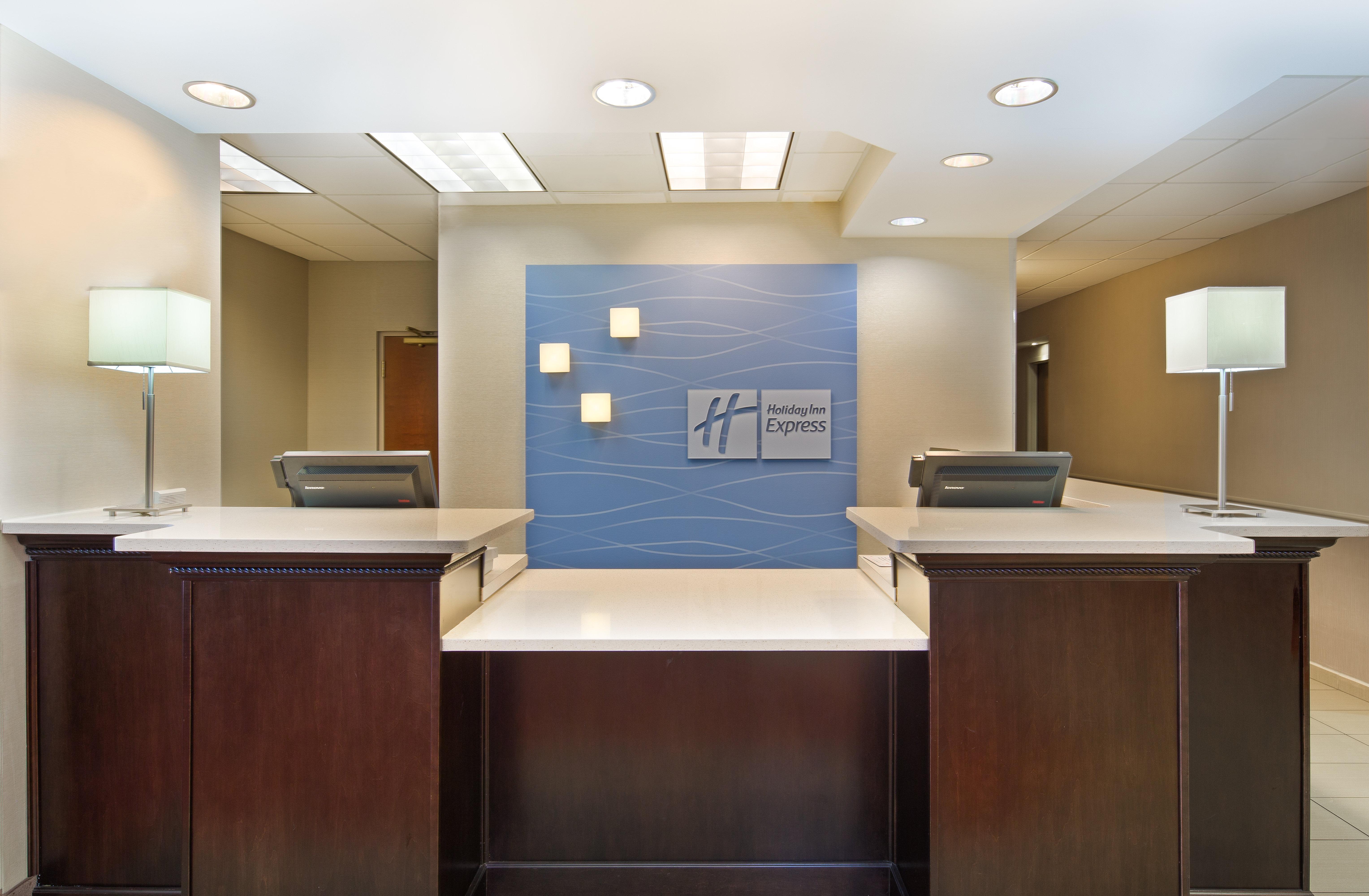 Holiday Inn Express Harrisburg I-81 - Hershey By Ihg Manadahill Exterior photo