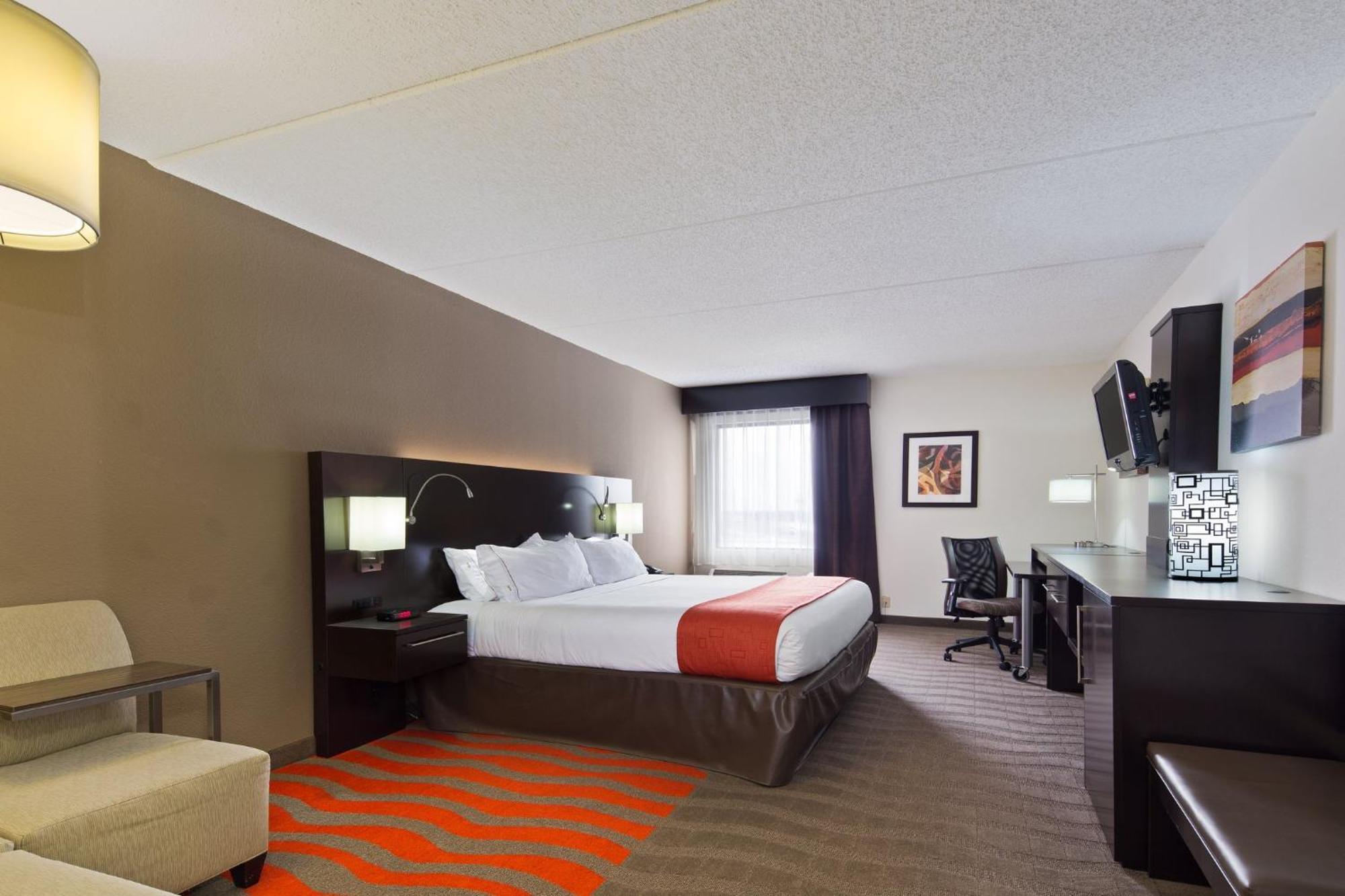 Holiday Inn Express Harrisburg I-81 - Hershey By Ihg Manadahill Exterior photo