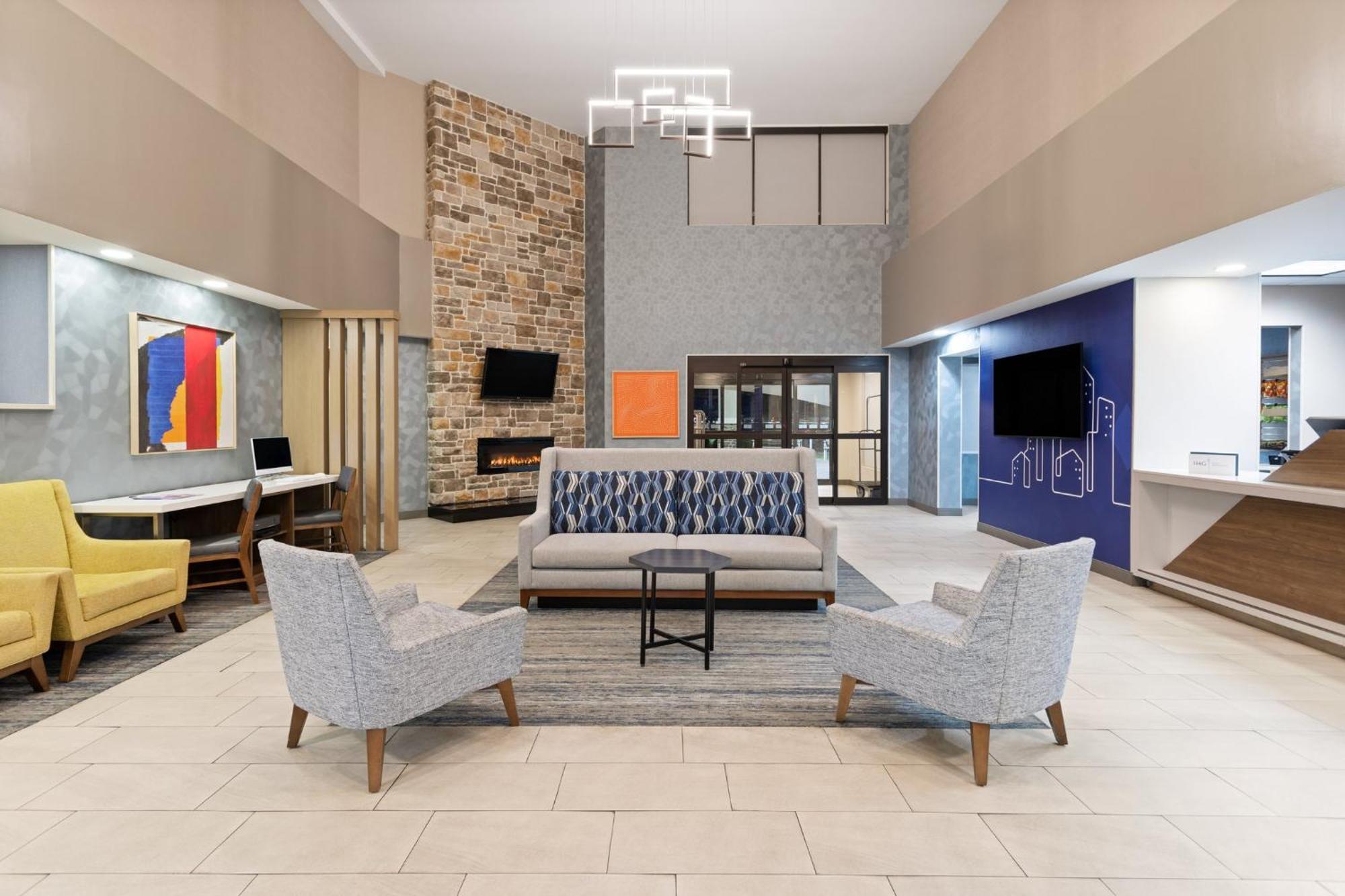 Holiday Inn Express Harrisburg I-81 - Hershey By Ihg Manadahill Exterior photo