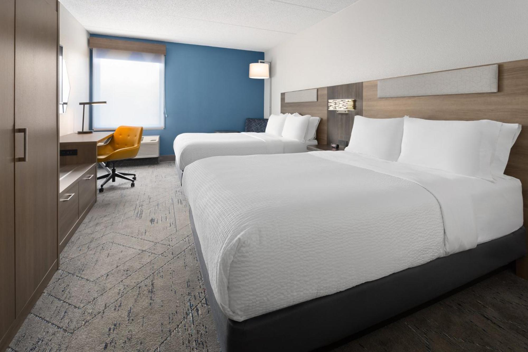 Holiday Inn Express Harrisburg I-81 - Hershey By Ihg Manadahill Exterior photo
